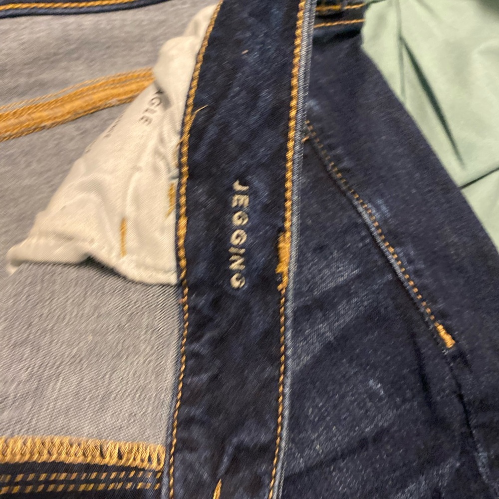 Women’s Dark Blue Jeans - Picture 4 of 5